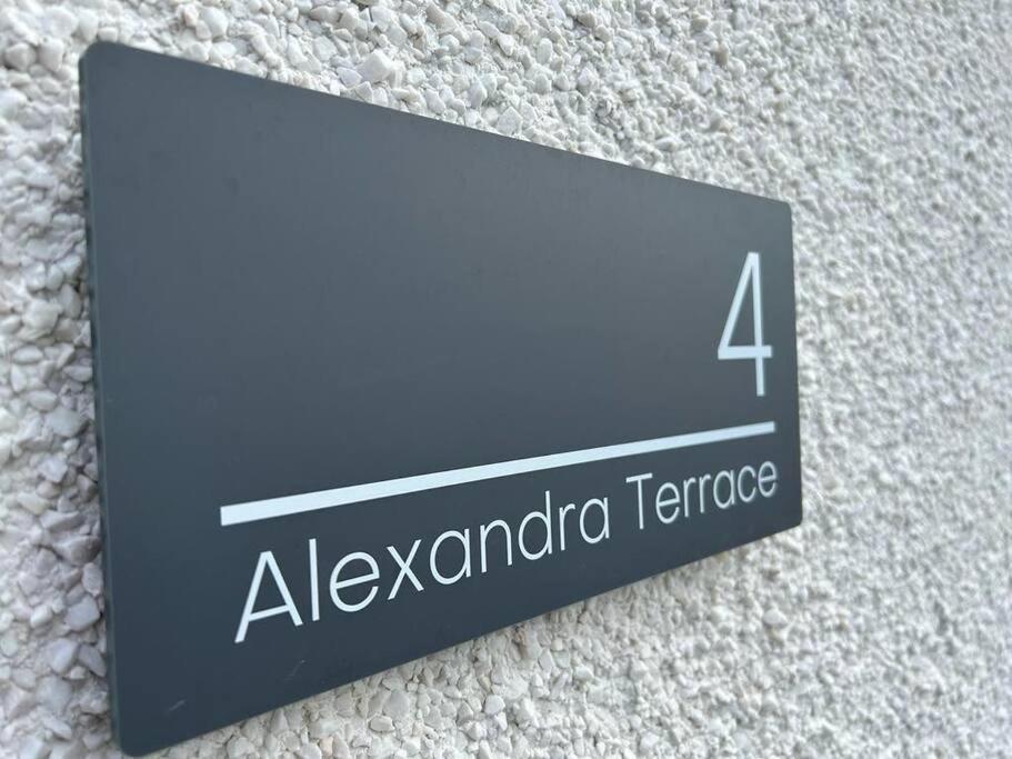 Вілла Caernarfon Modern Townhouse Snowdonia Екстер'єр фото